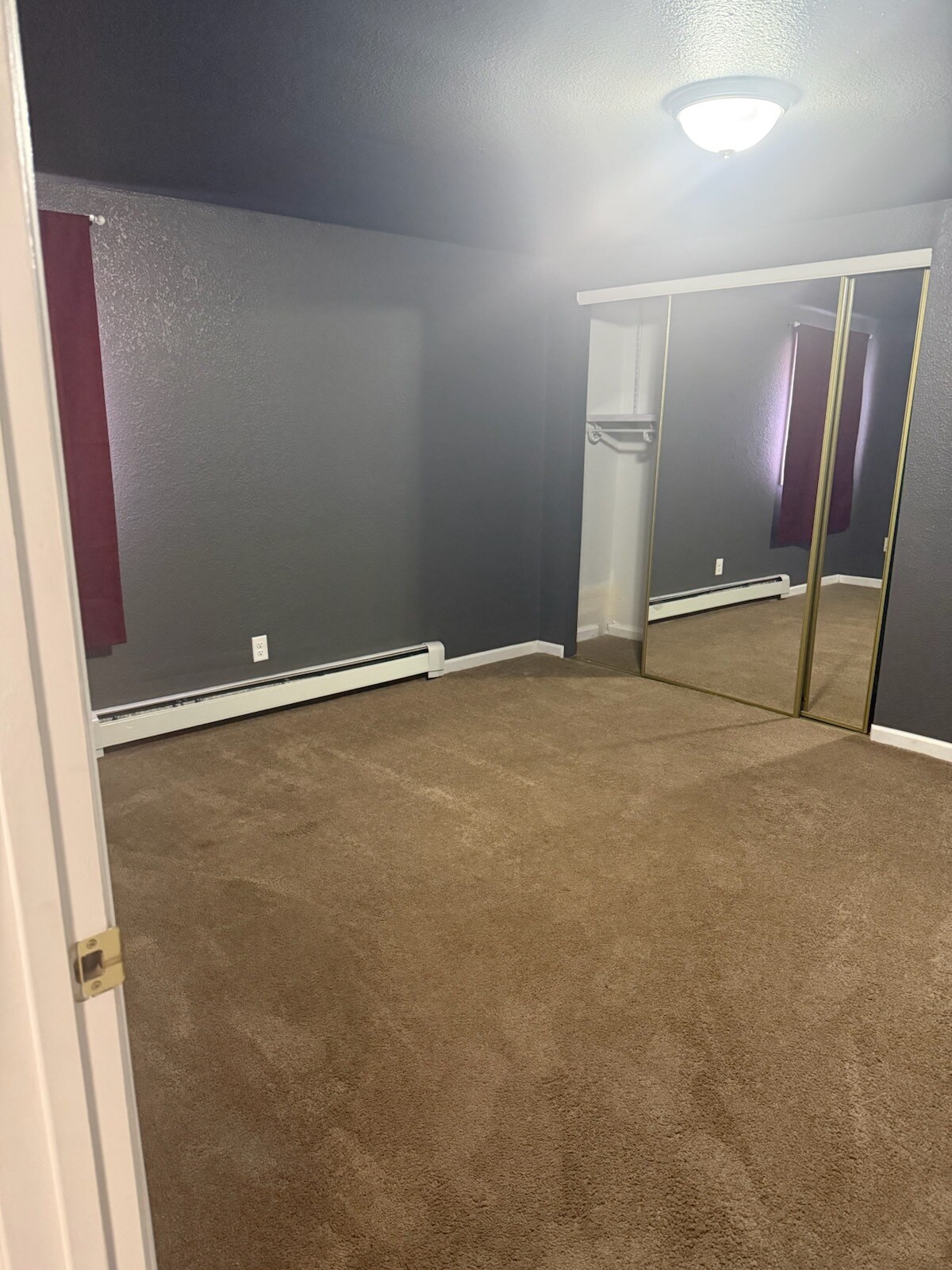 Building Photo - 1404 E 11th Ave