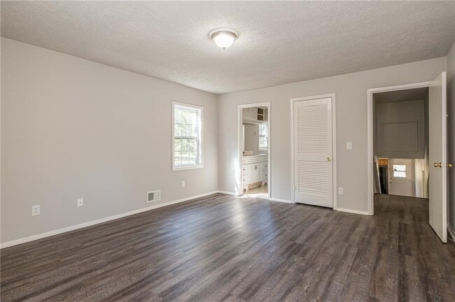 Building Photo - 1798 Dogwood Ct SW