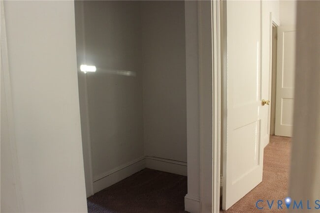 Building Photo - 706 Floral Ave