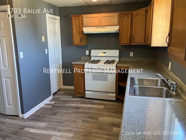 Building Photo - 1703 Bailie Ave