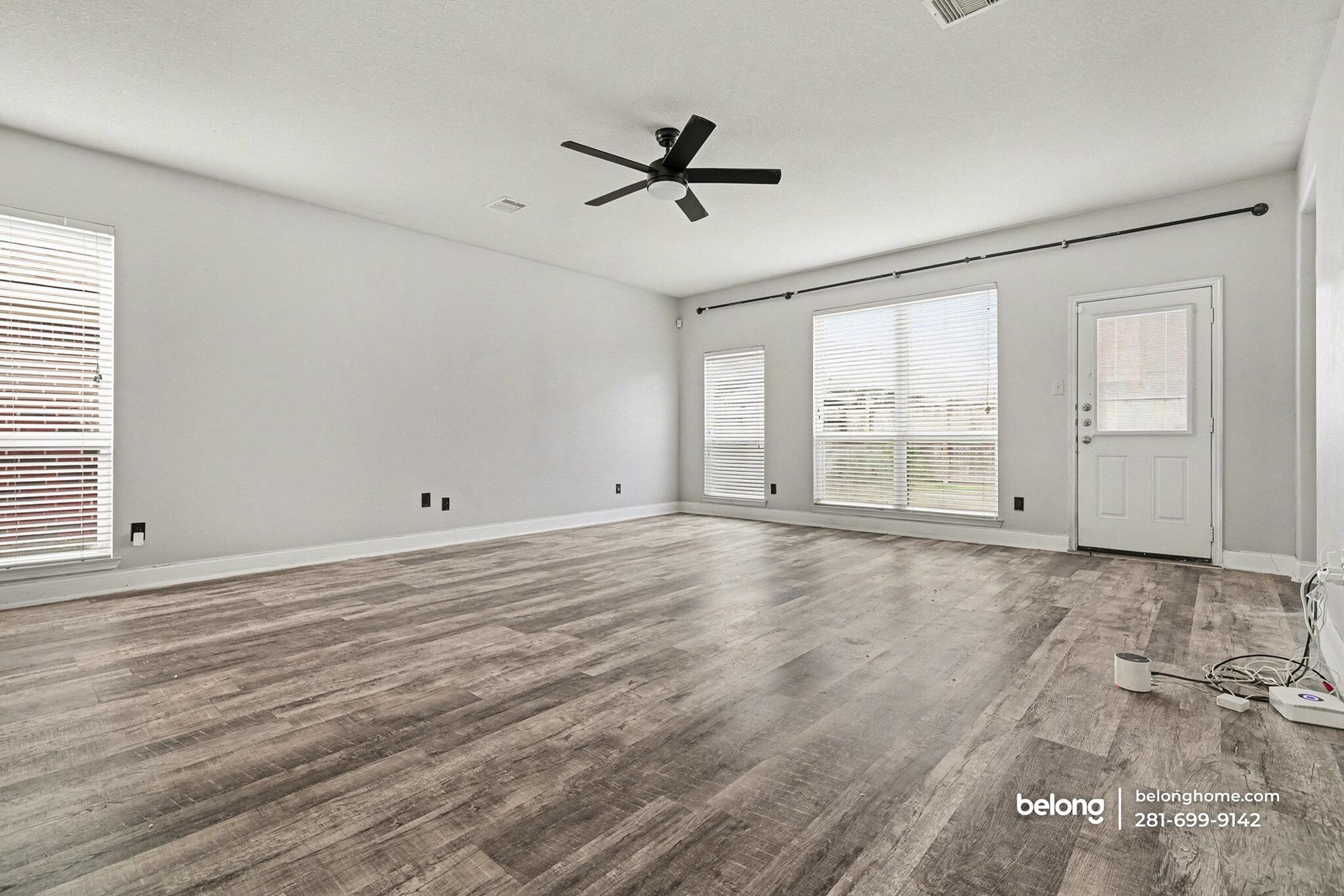 Building Photo - 9997 Knob Hollow Way