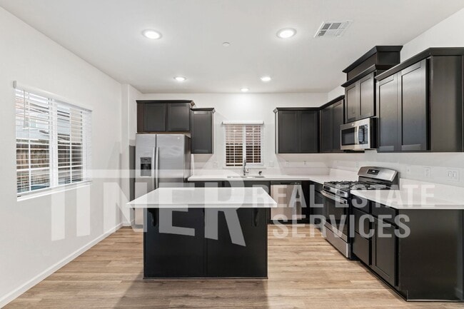 Building Photo - 5032 Cloudburst Wy