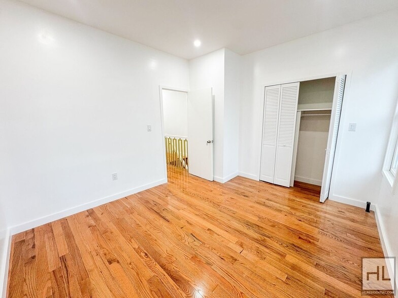 Building Photo - EAST 53 STREET