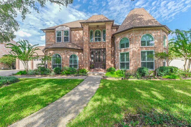 Building Photo - 1319 Hannington Dr