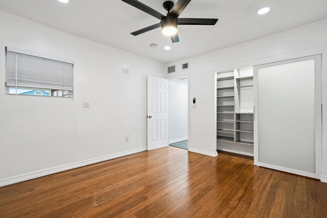 Building Photo - 931 33rd St