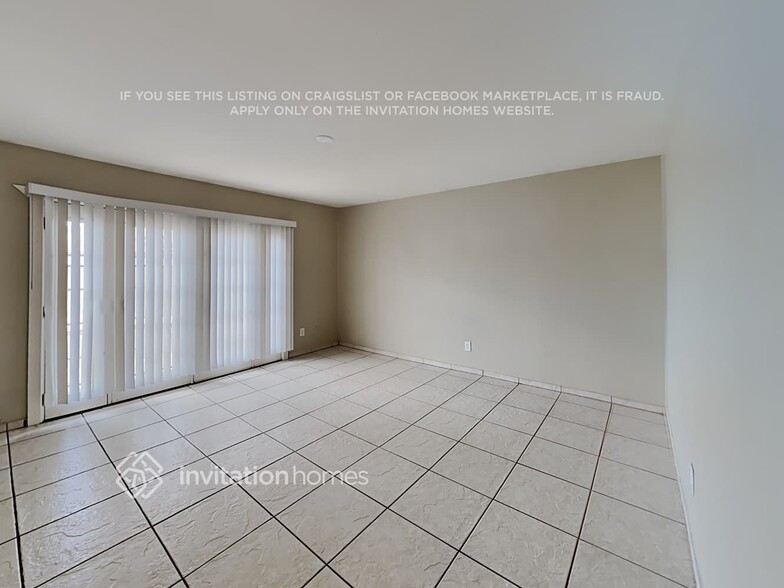 Building Photo - 5408 N 69th Ave