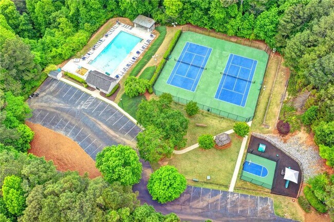 Building Photo - 2172 Woodbriar Dr