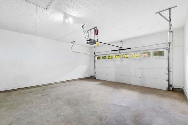 Building Photo - 11280 Abbotts Station Dr