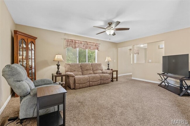 Building Photo - 302 Britanna Dr