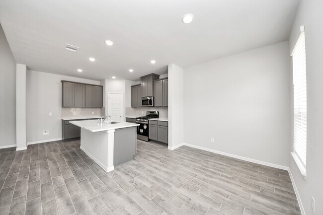 Building Photo - 22826 Xanthos St