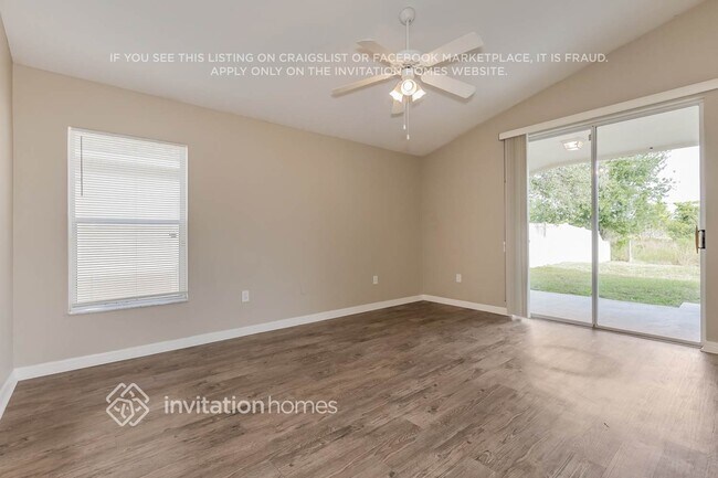 Building Photo - 8124 Alamosa Wood Ave