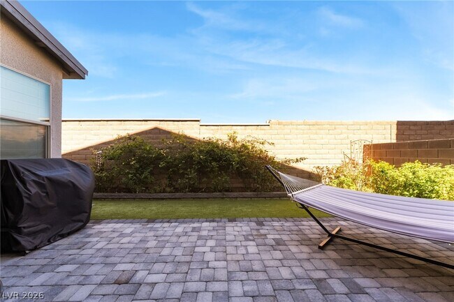 Building Photo - 720 Emerson Creek Ct