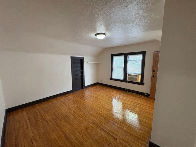Building Photo - 1526 S 23rd St