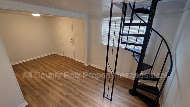 Building Photo - 933 S Missouri Ave