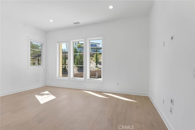 Building Photo - 20448 Liverpool Way