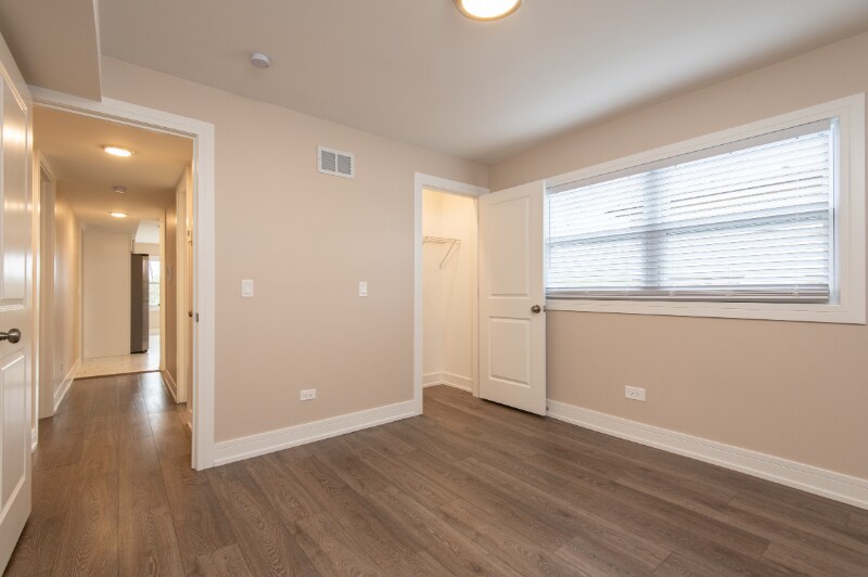 Building Photo - 8729 W 73rd Pl