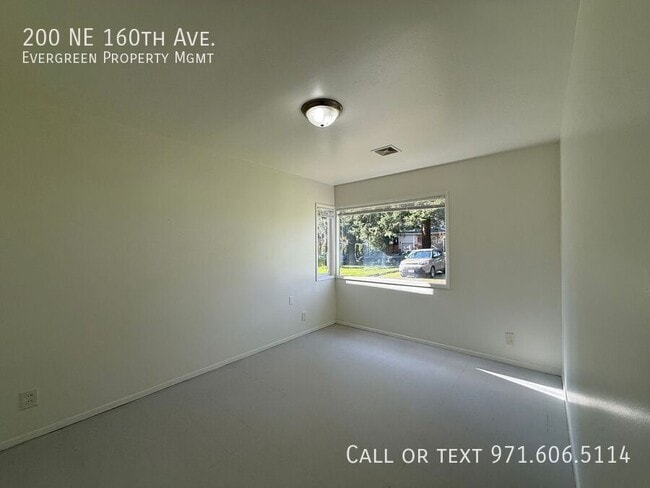 Building Photo - 200 NE 160th Ave