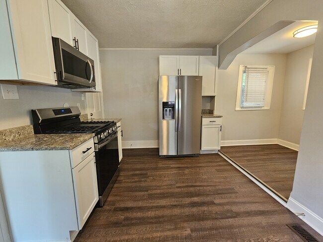 Building Photo - 6005 Medlin Heights Rd