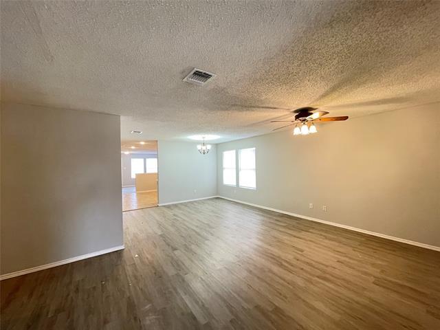 Building Photo - 4611 Wedgewood Dr