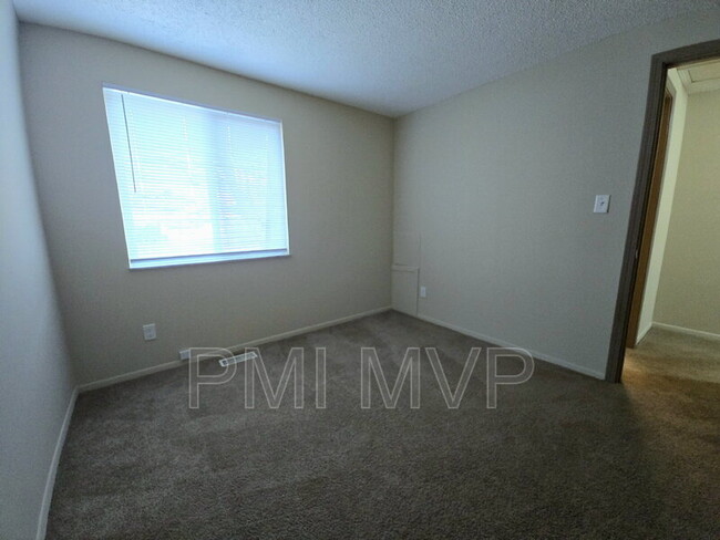 Primary Photo - 7280 Broadwyn Dr