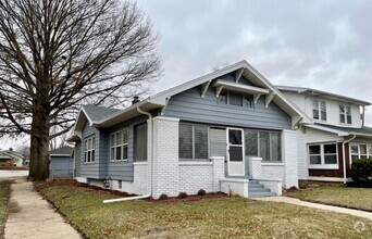 Building Photo - 3 Bedroom, 1 Bath Home in East Side Neighb...