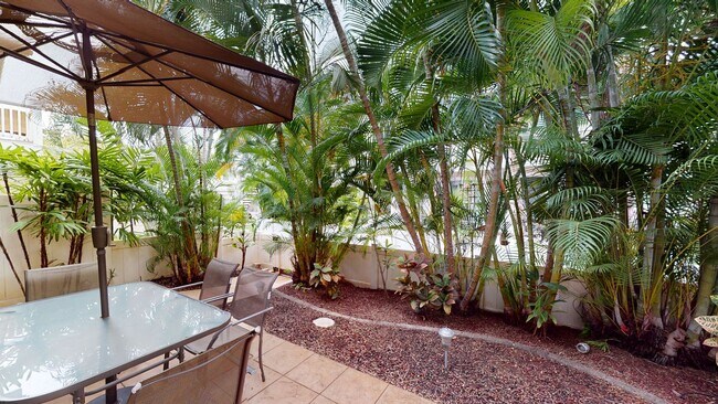 Building Photo - 92-1531 Aliinui Drive #15F