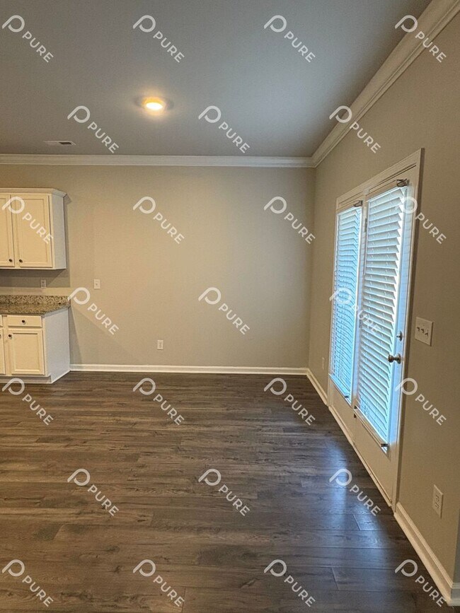 Building Photo - 14170 Lannister Ln