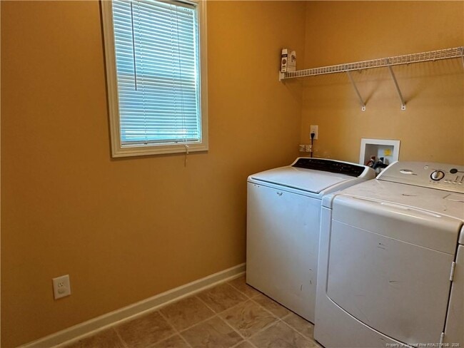 Building Photo - 2401 Camp Lejeune Ct