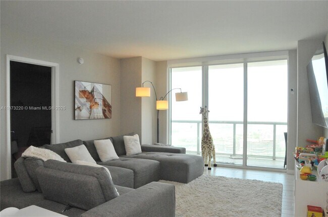 Building Photo - 50 Biscayne Blvd