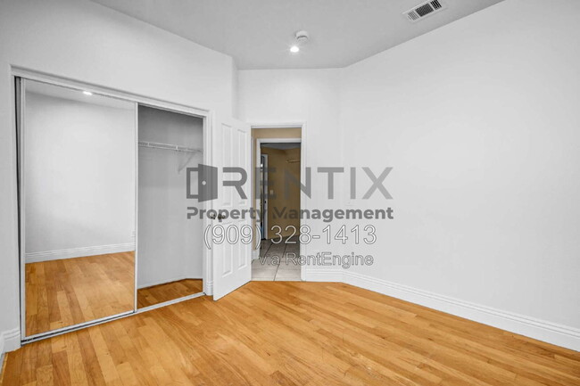 Building Photo - 6694 Cowboy St