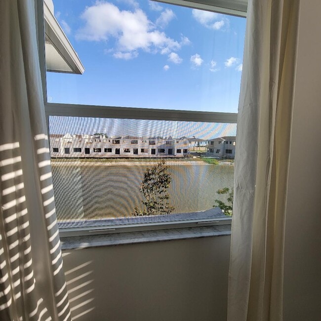 Building Photo - 8978 Zevon Ct