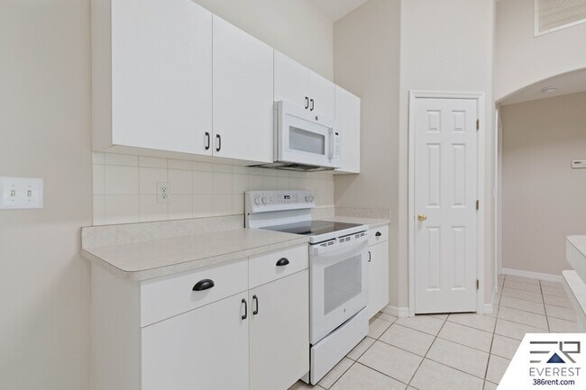 Building Photo - 25 Port Royal Dr