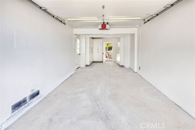 Building Photo - 705 Larkspur Ave