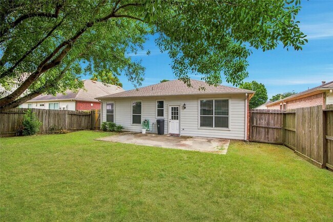 Building Photo - 914 Colewick Ct