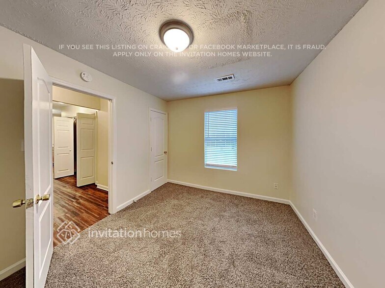 Building Photo - 175 Green Cir