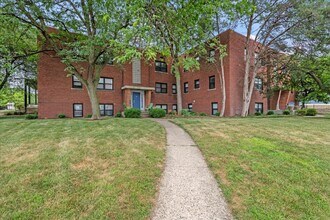 Building Photo - 306 E 19th St