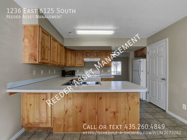 Building Photo - 1236 E 6125 S