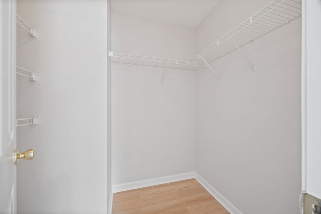 Building Photo - Freshly painted 3-bedroom 2-bath home in A...