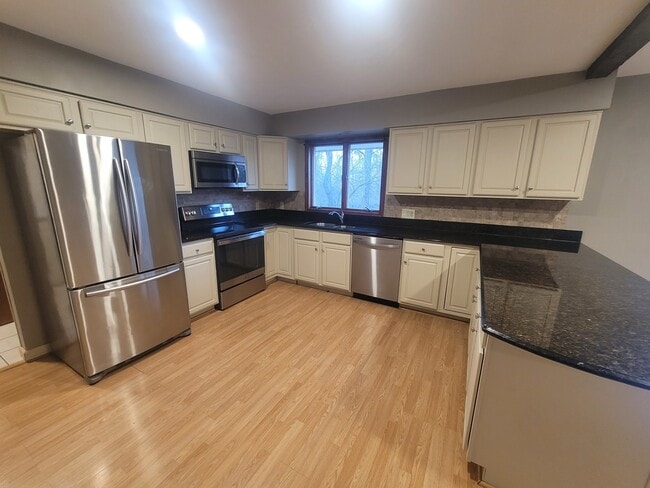 Building Photo - 524 N 34th St