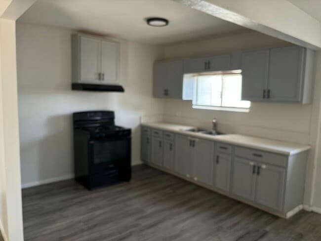 Building Photo - 1061 Beaumont Ave