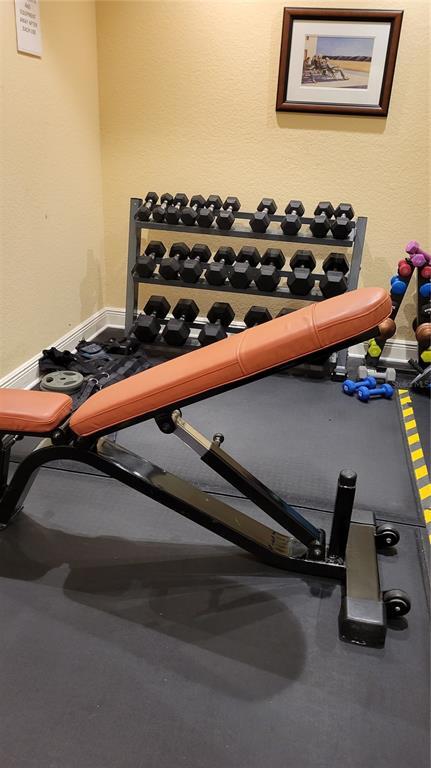 Building Photo - 1064 N Tamiami Trl