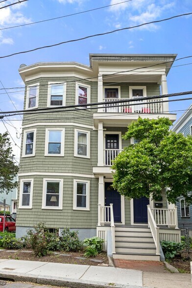 Building Photo - 111 Williams St