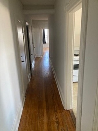 Building Photo - 87 Town Hill Ave