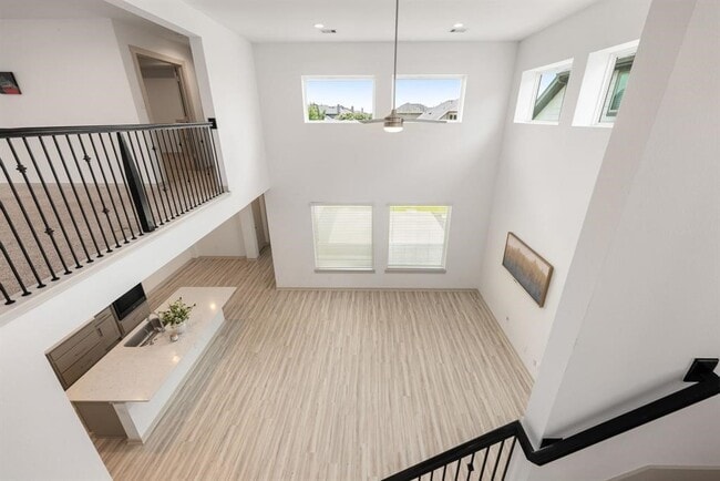 Building Photo - 29251 Pikes Peak Dr