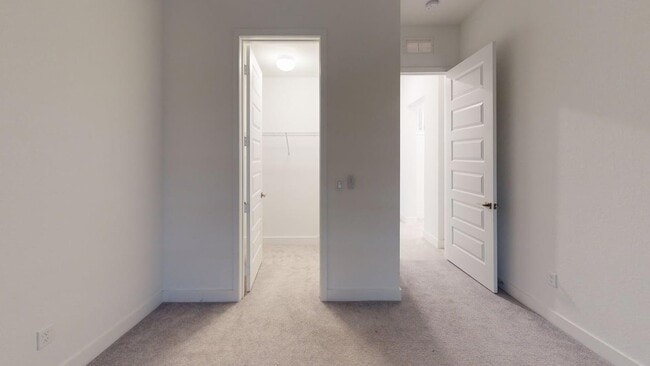 Building Photo - 10780 Oceano Wy