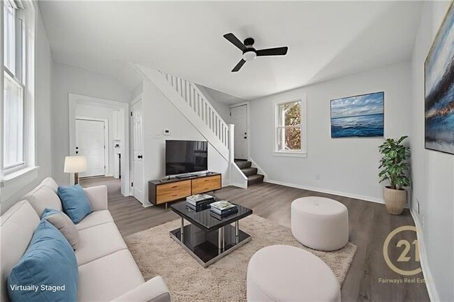 Building Photo - 233 E 19th Ave