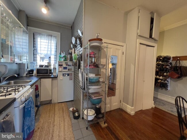 Building Photo - 257 S 20th St