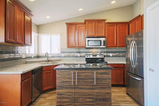 Building Photo - 8517 W Caribbean Ln