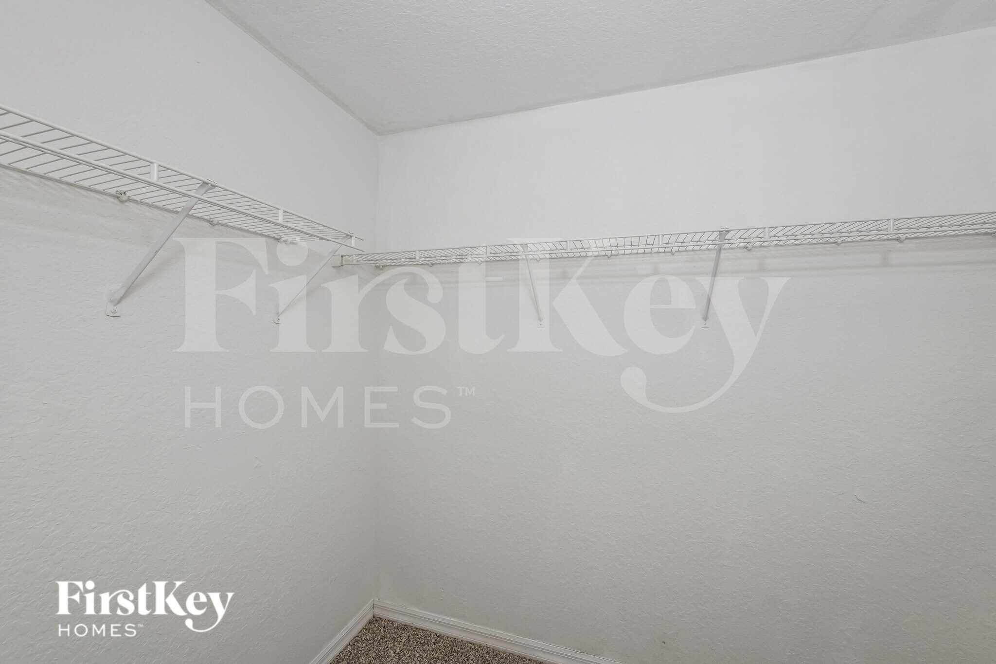 Building Photo - 325 Crabtree Ave