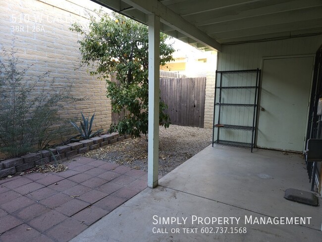 Building Photo - Located in North Tucson! 3 Bedroom 2 Bathr...